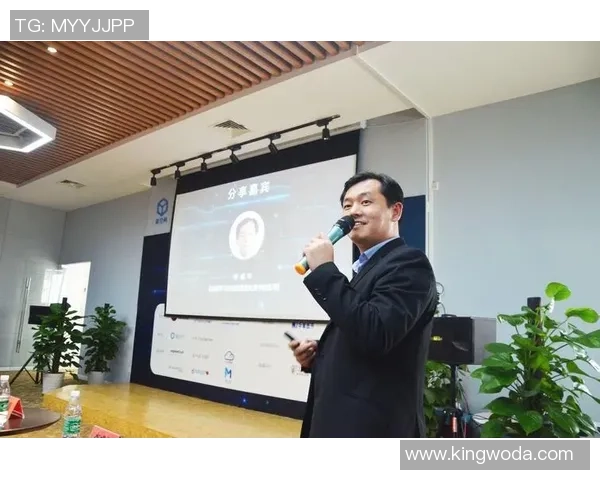 飞盘运动的崛起与张芳的成功秘诀深度探讨 飞盘运动的崛起与张芳的成功秘诀深度探讨