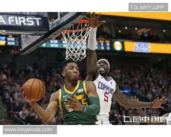 09点整直播骑士对阵勇士精彩赛事全程回顾与分析