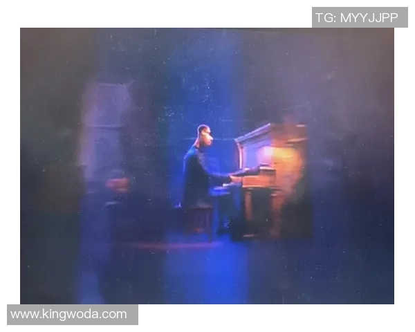 亚历克斯卡鲁索的篮球之路与个人成长故事探讨 亚历克斯卡鲁索的篮球之路与个人成长故事探讨